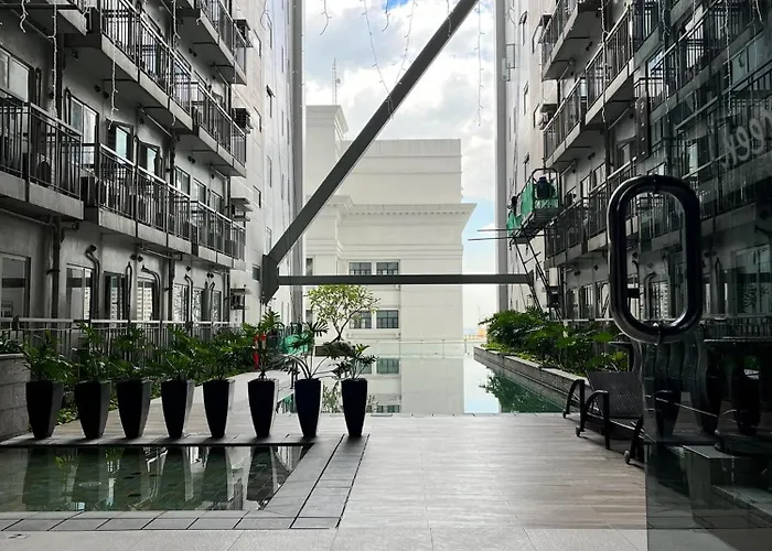 Apartment Unit In Residences Taft Next To De La Salle *