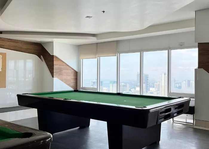 Unit In Residences Taft Next To De La Salle Manila