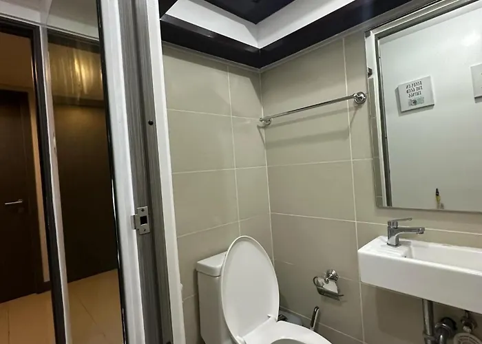 Apartment Unit In Residences Taft Next To De La Salle