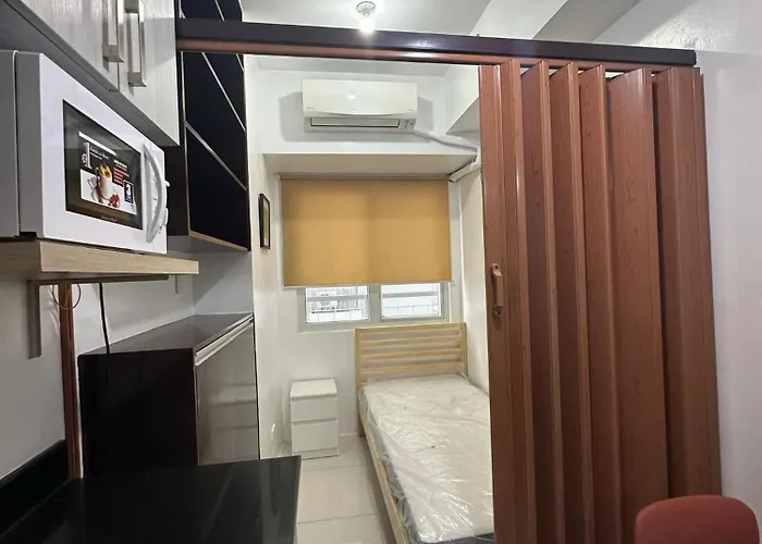 Apartment Unit In Residences Taft Next To De La Salle